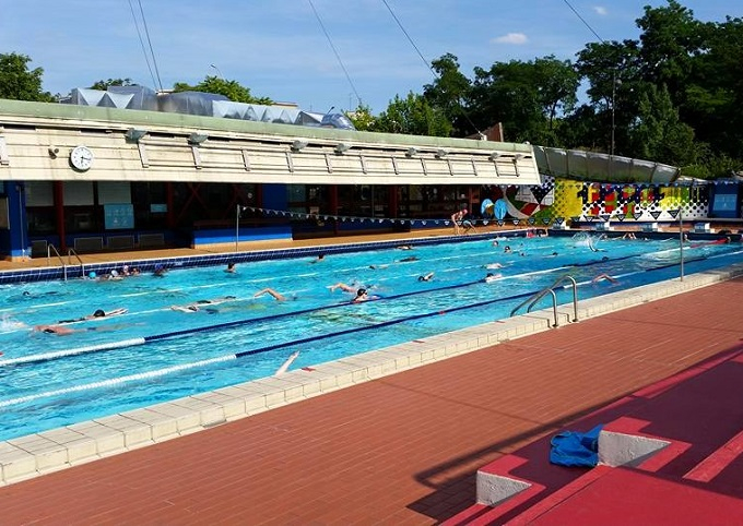 Rencontre piscine roger le gall