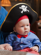 Bébé déguisé en pirate