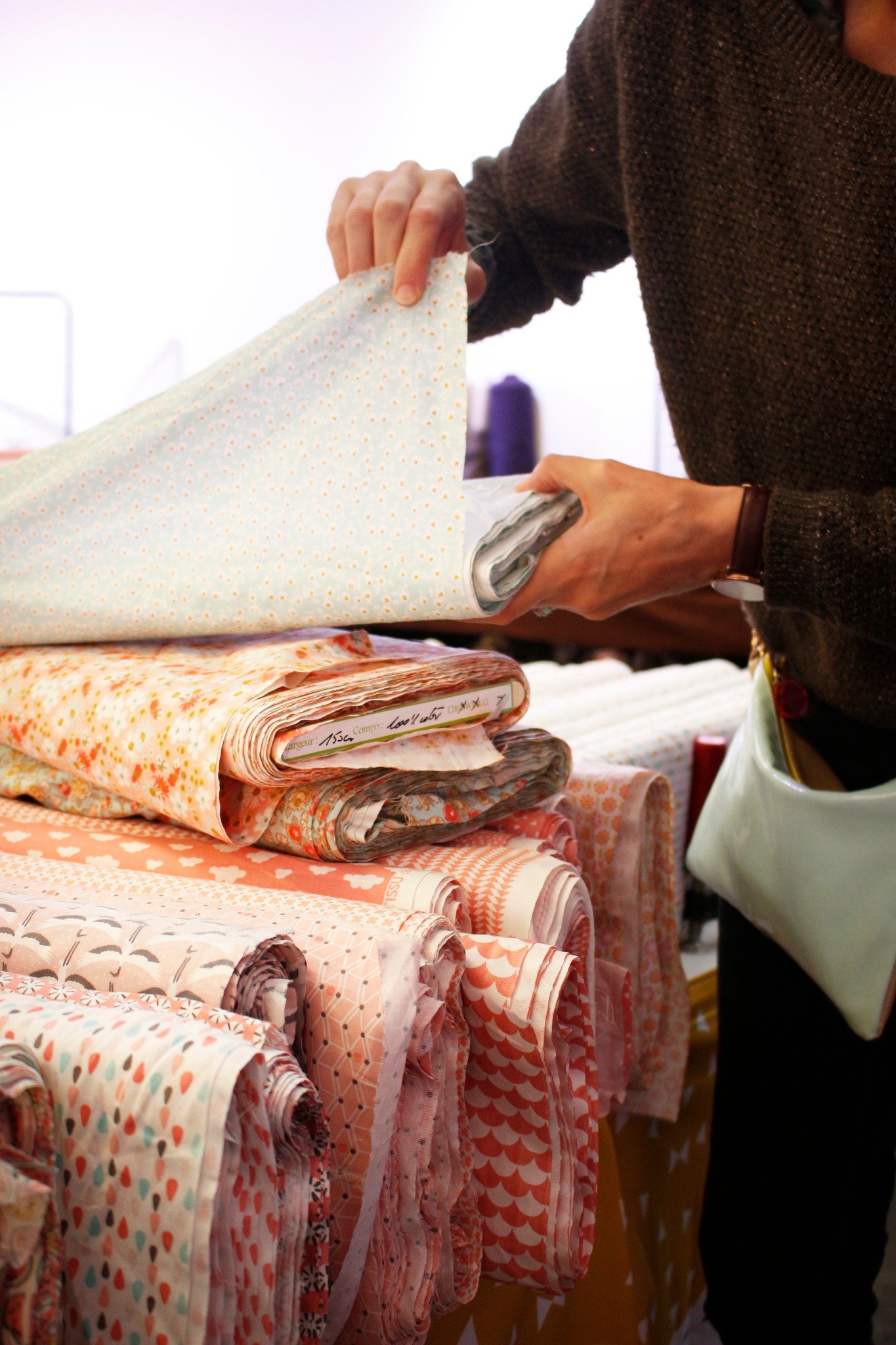 Le marché aux tissus initiation à la couture en famille Citizenkid