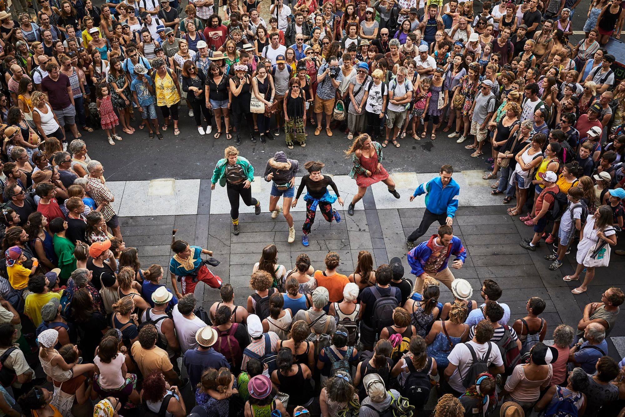 Festival d'Aurillac spectacles de théâtre gratuits pour toute la
