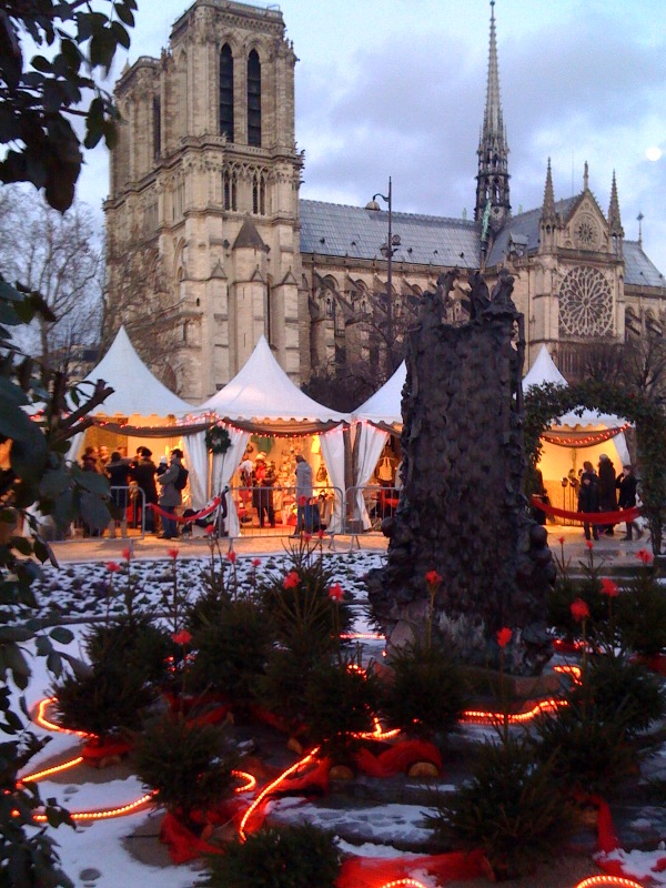 Marché de Noël 2019 de Notre Dame (Paris) en famille - Citizenkid