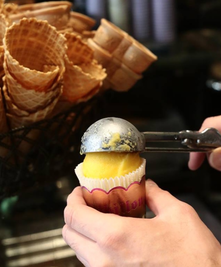 Glacier Berthillon glaces et sorbets à déguster en famille sur l'Ile