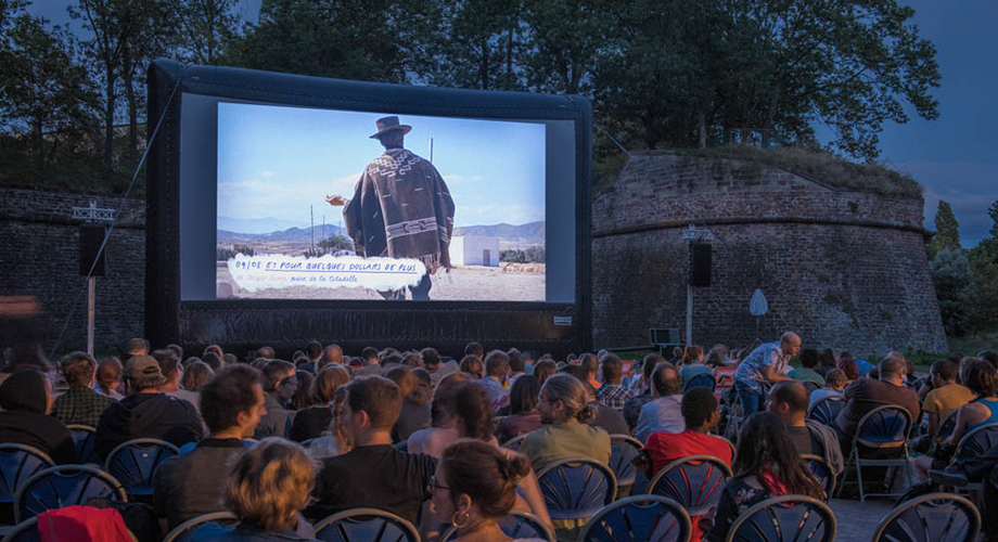 Séances de cinéma en plein air à Strasbourg : projections de films et