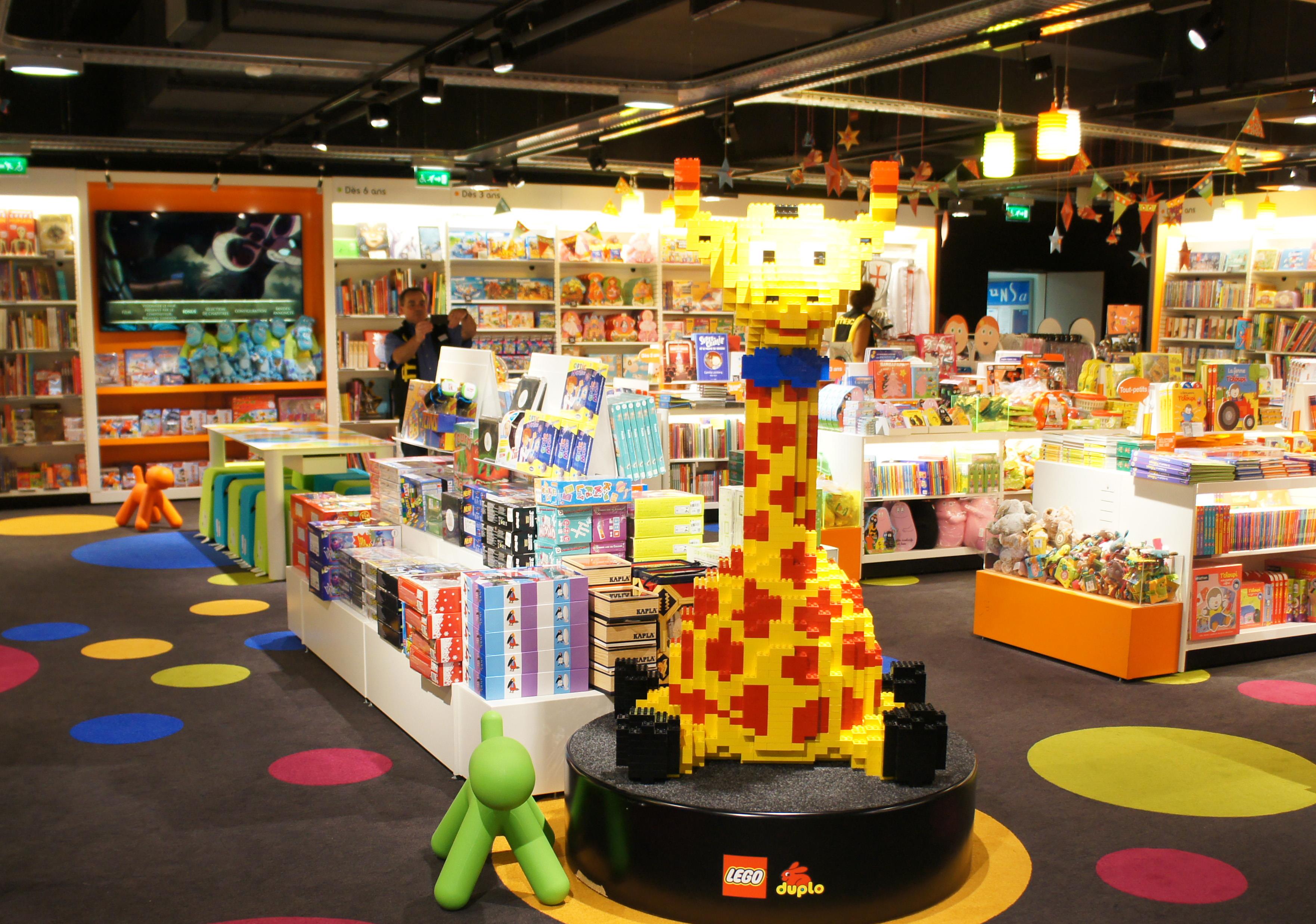 magasin de jouets pour enfants