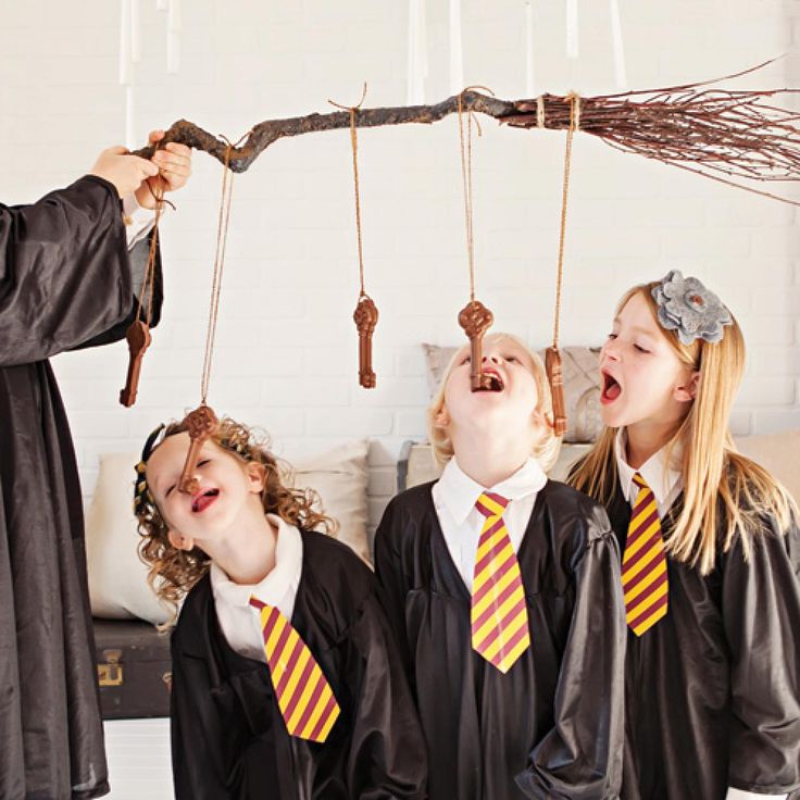 Harry Potter - Forfait fête - Articles de fête - Fête d'enfants - 8 Enfants  - Nappe 