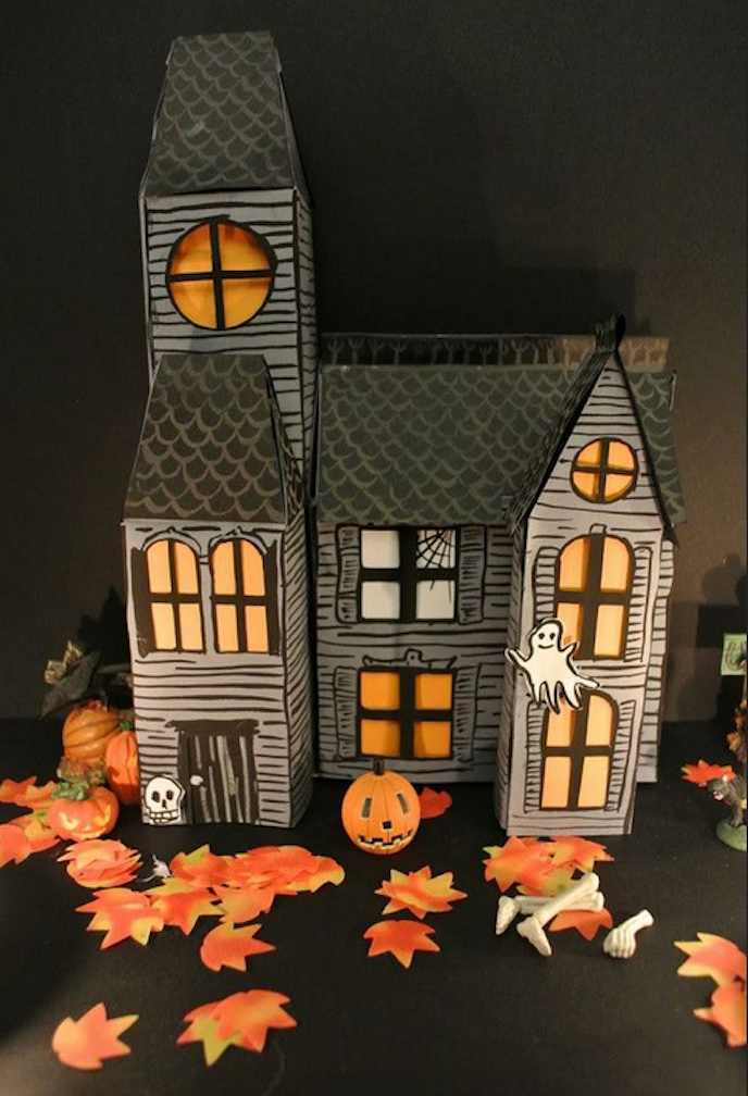 La maison hantée et la lampe magique  activité Halloween de Tête à modeler
