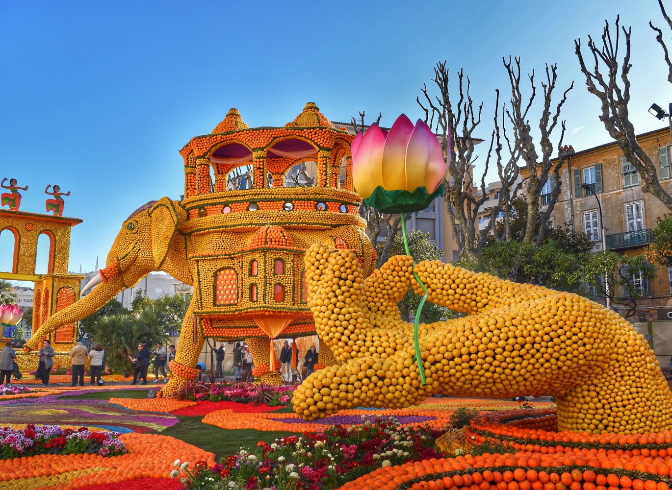 La Fête du Citron 2025 à Menton grande fête en famille sur la Côte d