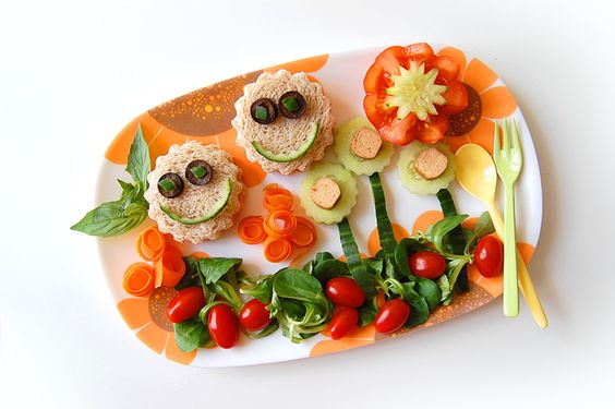 4 jolies assiettes pour faire apprécier les légumes aux enfants - Bergamote  & Family