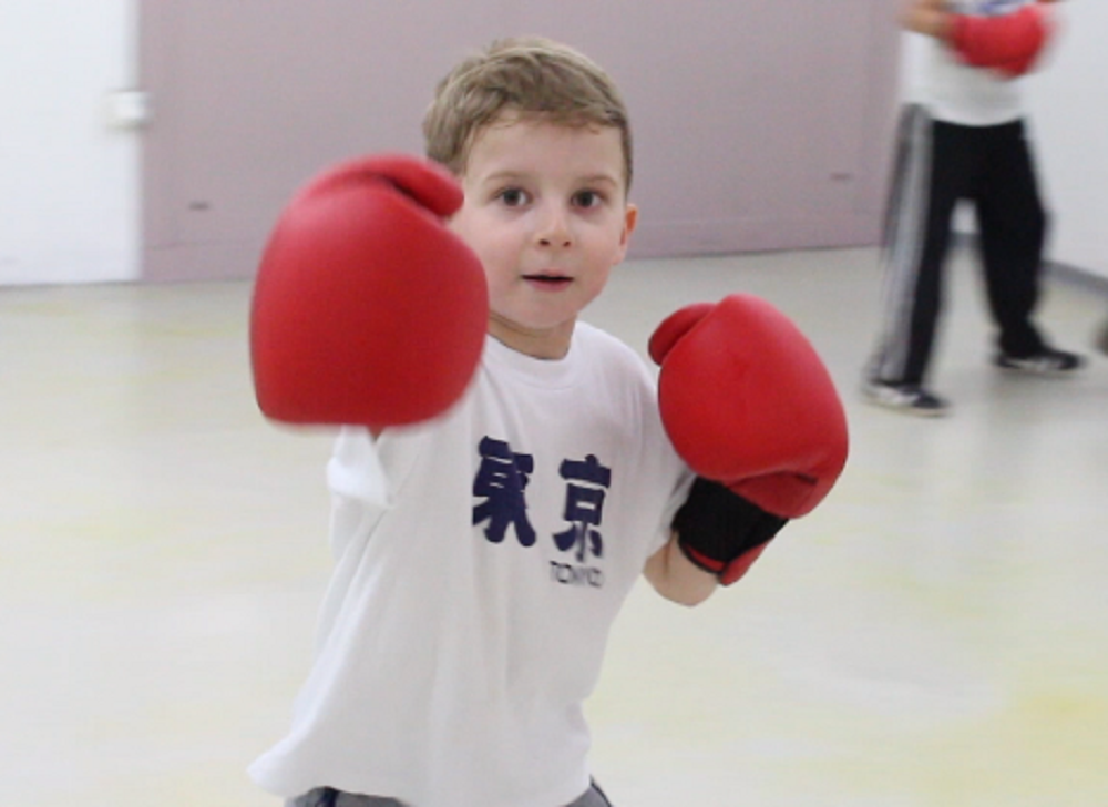 La boxe, un sport éducatif ? Reportage dans un cours de boxe pour enfants Citizenkid