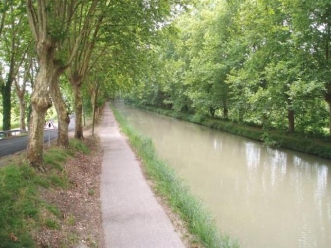 Voie Verte du canal de Garonne à vélo (Bordeaux) Citizenkid Voie Verte du canal de Garonne à vélo (Bordeaux) Citizenkid