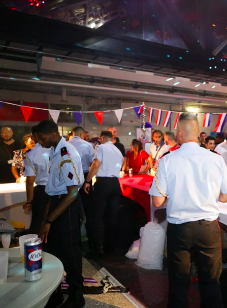 Bal des pompiers à Paris