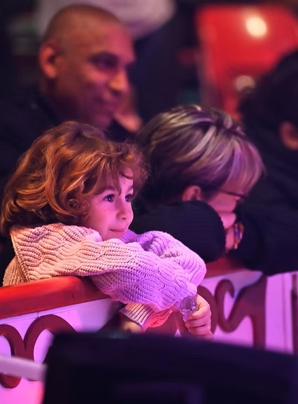 Grand cirque Noël Toulouse enfants