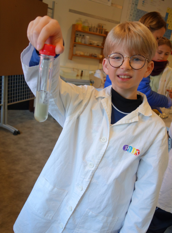 Le Plus, Palais de l'Univers et des Sciences : tube à essai