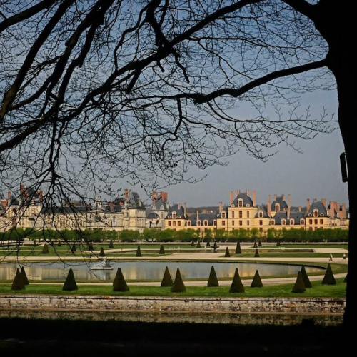 Château de Fontainebleau : vue depuis le parc