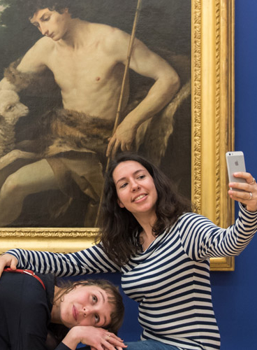 Réouverture du Musée d'arts - selfie au musée