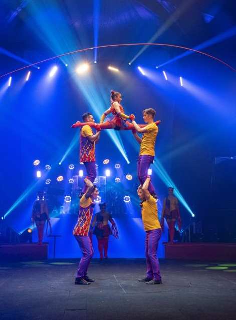Excentrik : cordes à sauter la troupe Arlette Gruss