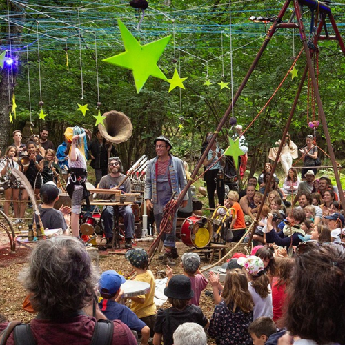 Les Nuées Ardentes, spectacle plein air pour les familles