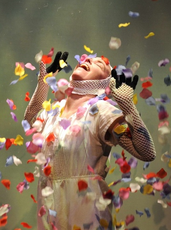 Spectacle jeune public, Comment ai-je pu tenir là-dedans ?