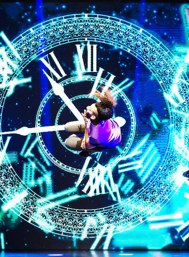 Diamond Dance The Musical : saut