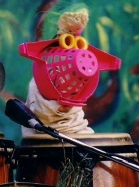 Un animal, des amis mots : marionnettes et musique