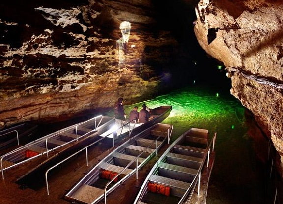 Gouffre de Padirac, entrée barques