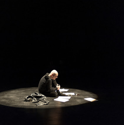 L'enfant cachée dans l'encrier