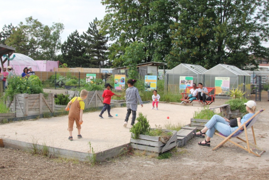 La Prairie du Canal : jeu enfants