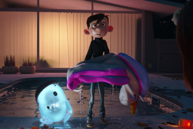 Ron Débloque : piscine © 2021 20th Century Studios. ALL RIGHTS RESERVED