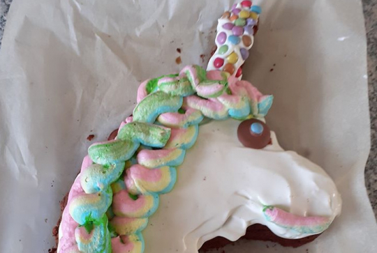 Gâteau licorne crinière guimauve