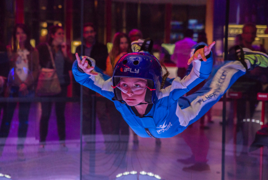 iFLY Lyon : simulateur de chute libre indoor