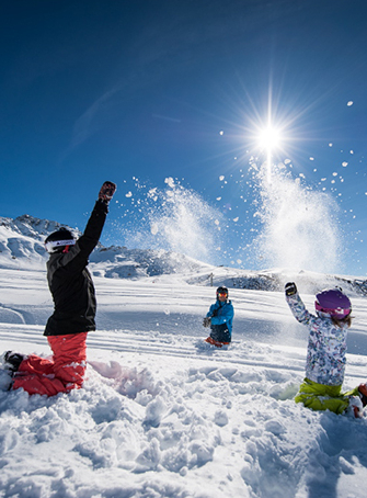 Concours Saint François Longchamp - jeu enfant dans la neige