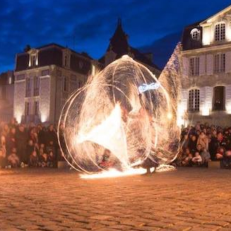 Spectacle de rue par la Cie FeuNonBulle