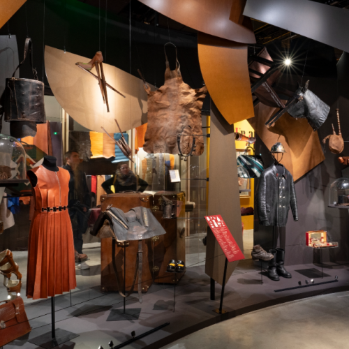 Exposition Cuir, une matière à fleur de peau