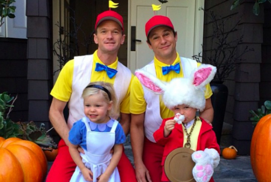 Déguisement de famille Alice au Pays des Merveilles