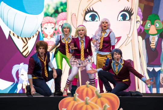 Regal Academy : un show en live avec les personnages