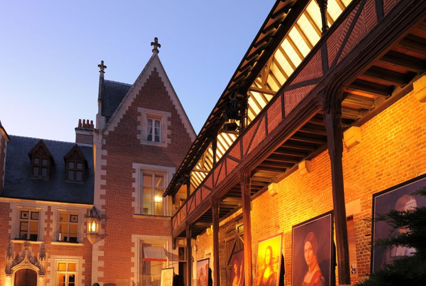 Château du Clos Lucé vu de nuit