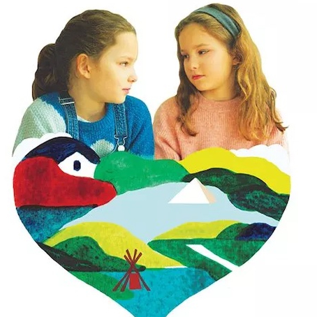 Petite maman : affiche