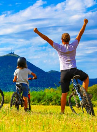 Vélo en famille dans le Puy de Dôme