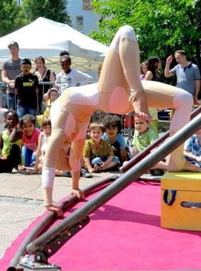 A ta taille - Cie Les Sanglés