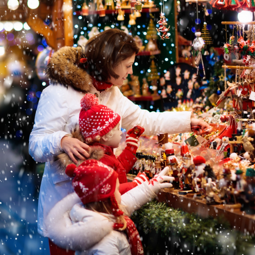 Vivez la magie des Marchés de Noël à Bordeaux : marché de Noël avec enfant féérie