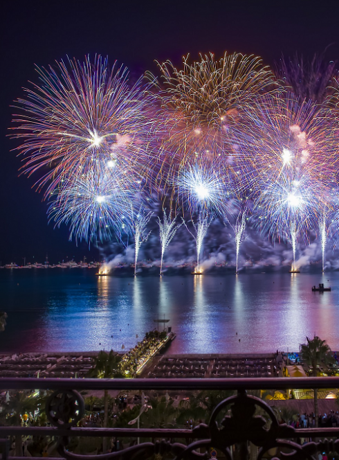 Les feux d'artifice d'été 2024 sur la Côte d'Azur : Dans le ciel Cannois