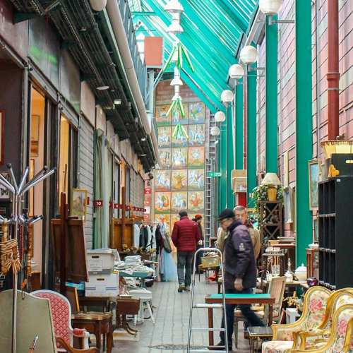 Marché aux Puces de Paris / Saint-Ouen : antiquités
