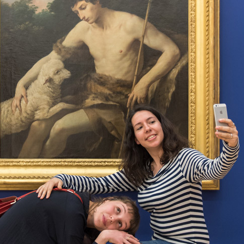 Réouverture du Musée d'arts - selfie au musée