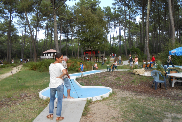 Max' Golf : mini-golf en famille