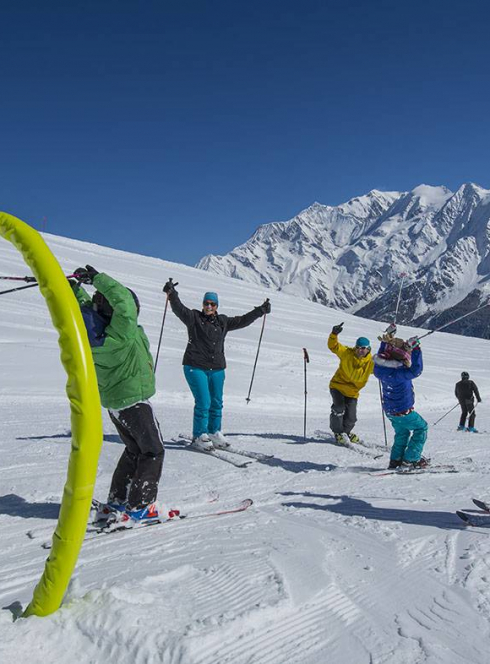 Contamines-Montjoie : famille au ski