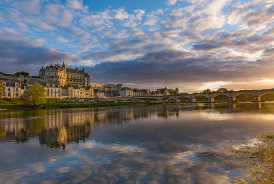Château Royal d'Amboise : vue sur l'eau