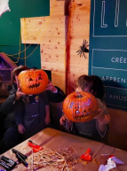 Halloween pour les enfants à Truffaut Rennes : sculpture de citrouille