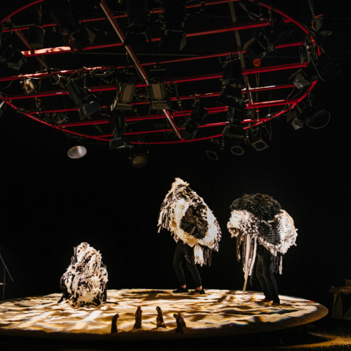 Antigone sous le soleil de midi - Le Carrousel