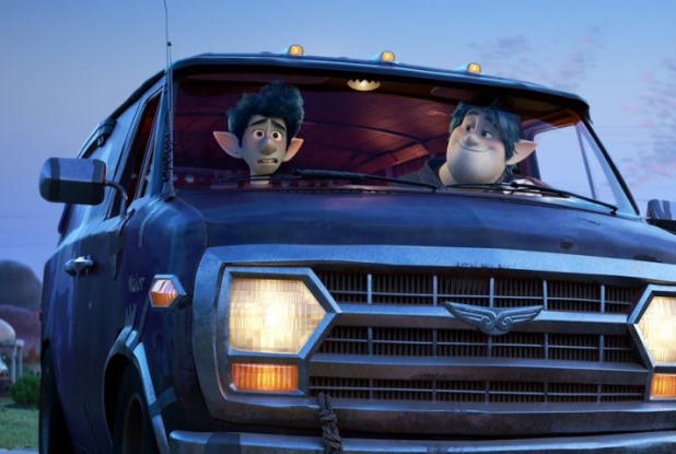 En avant : dans la voiture