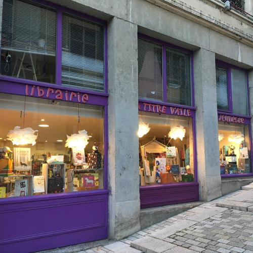 À titre d'aile